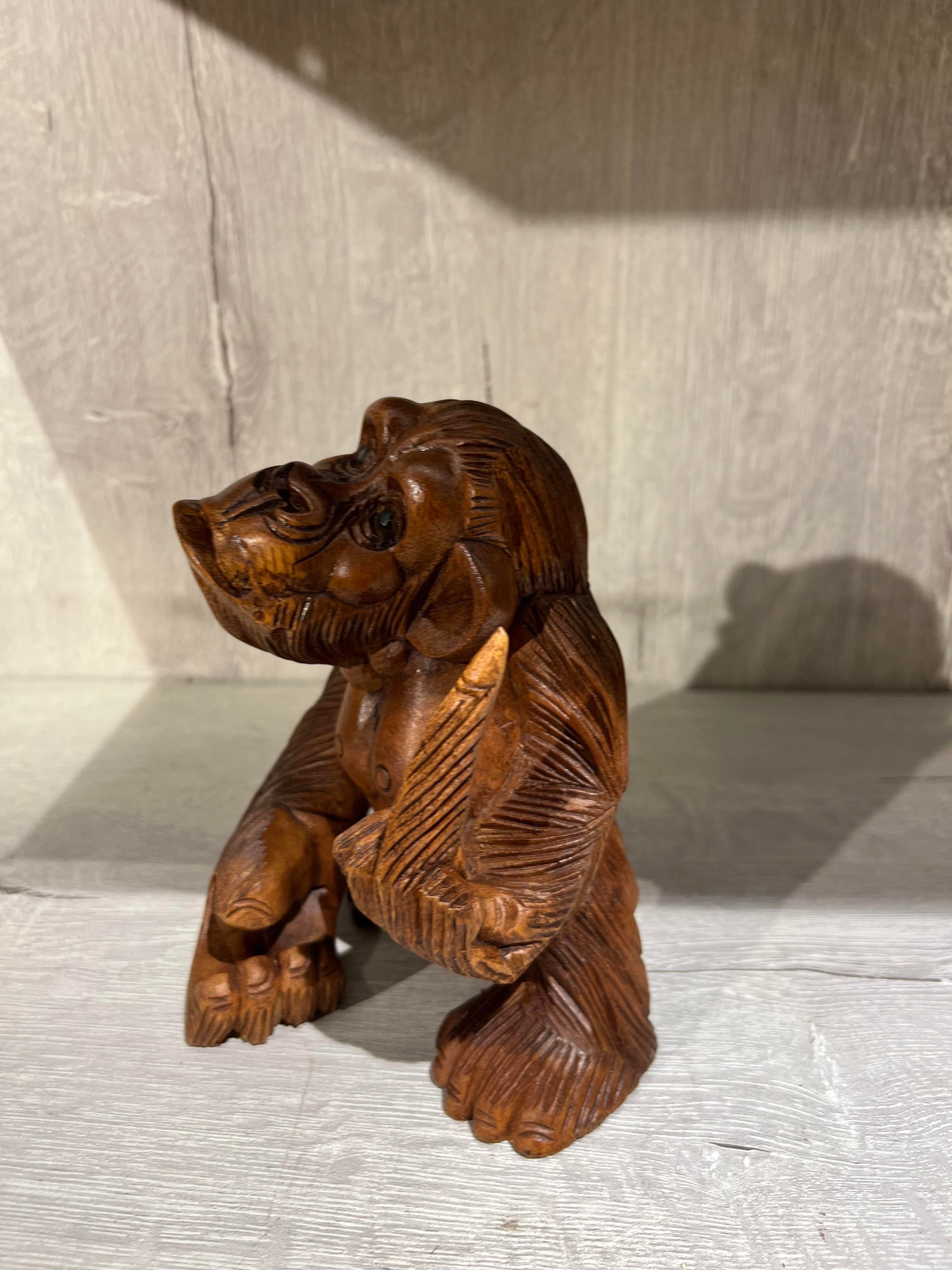 Ahşap İşaret Yapan Goril Biblo - 15 cm - Miamantra