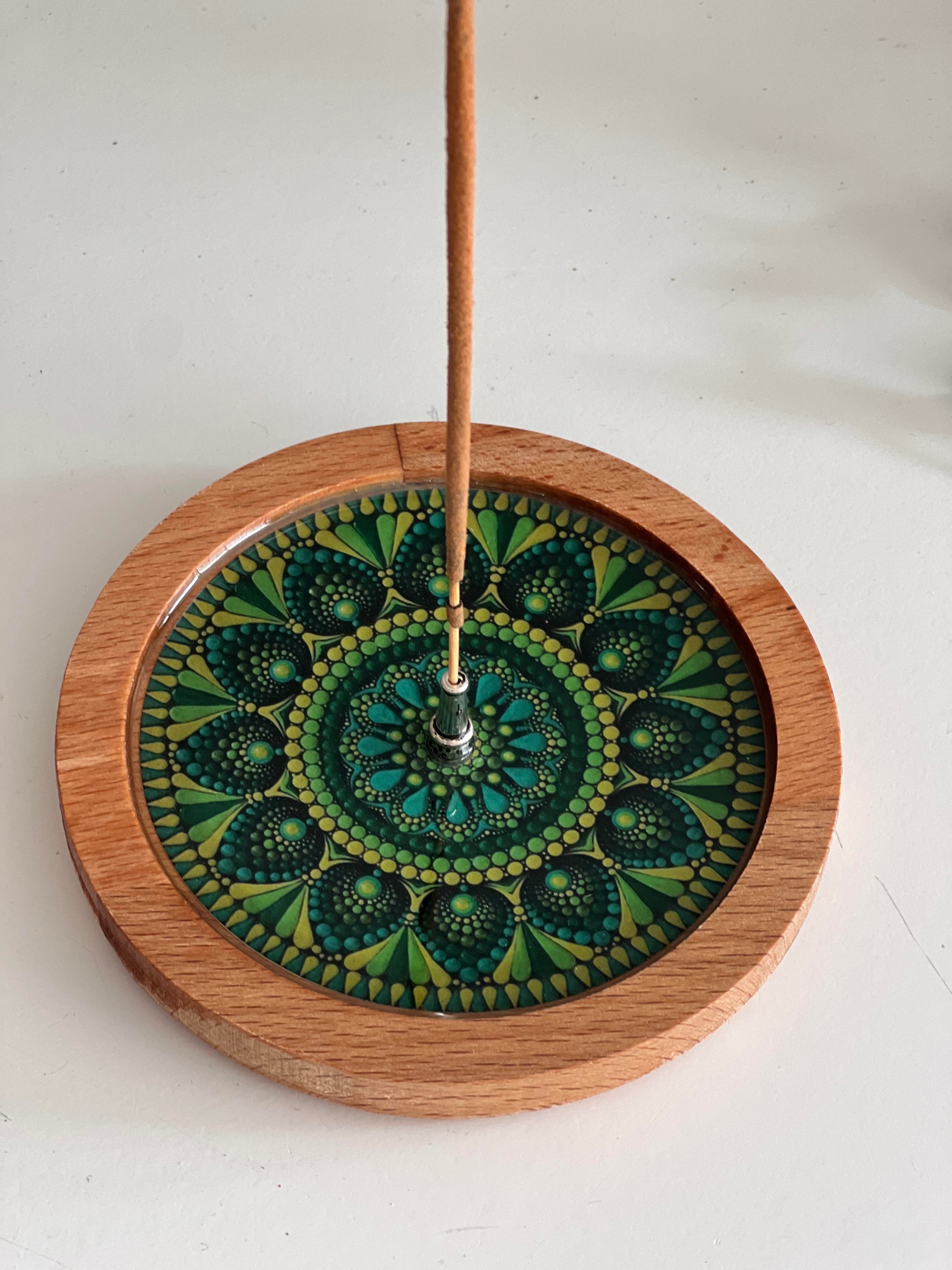 Ahşap Üzerine Epoksi Mandala Desenli Yuvarlak Tütsülük -12 cm Çap- Yeşil - Miamantra