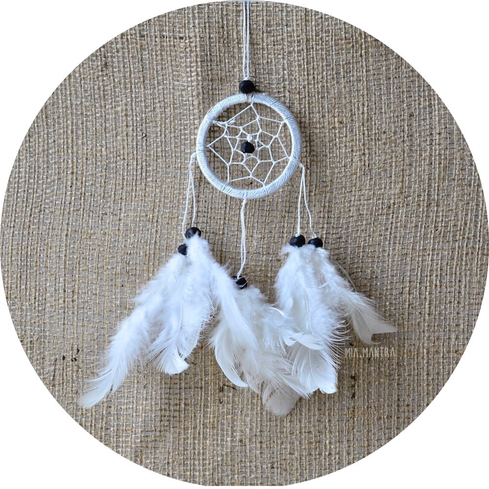 Araba Süsü Tüylü Beyaz Mini Rüya Kapanı / Düş Kapanı / Dreamcatcher - 6 cm
