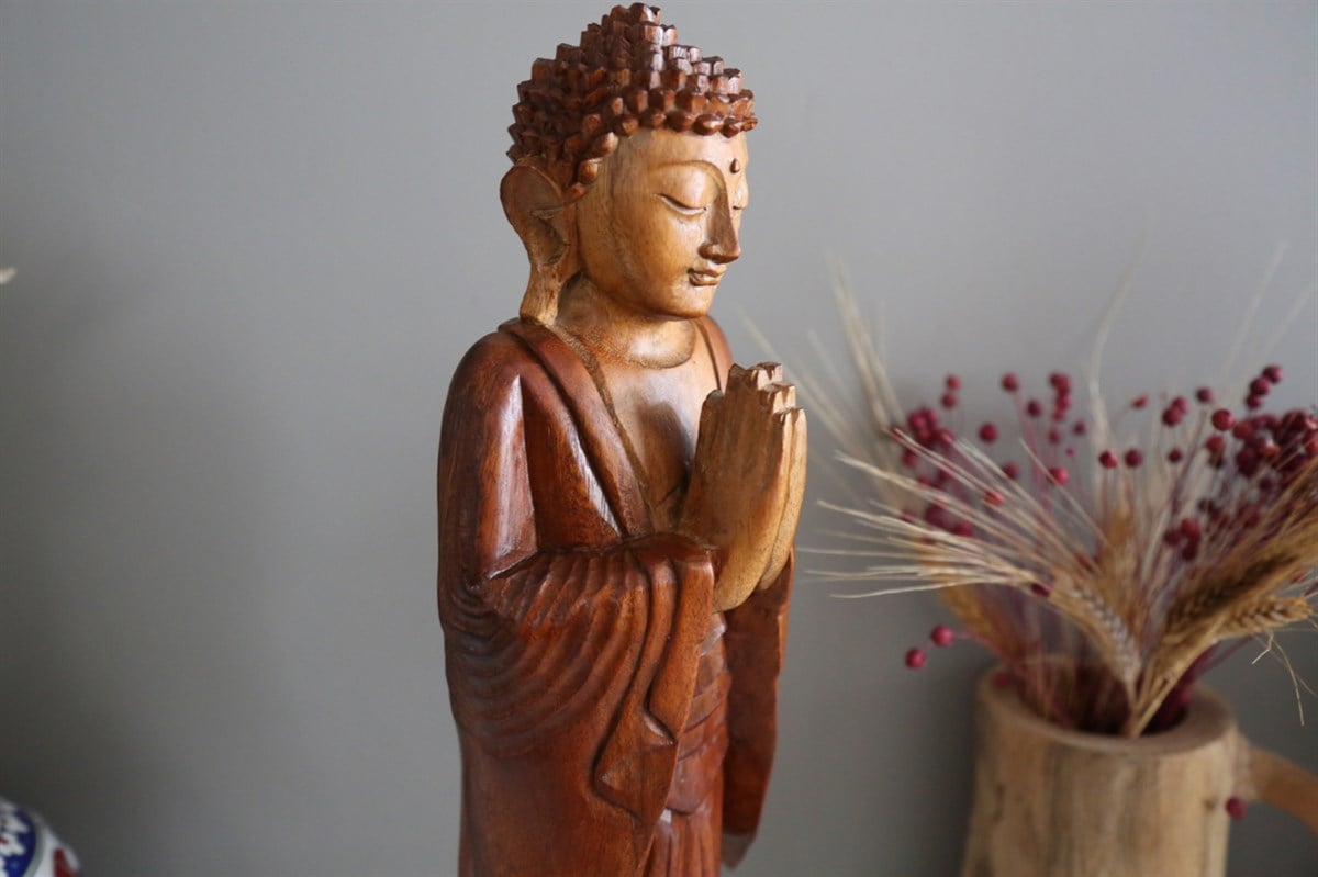 Ayakta Duran Buda Selamlama Duruşlu Ahşap El Yapımı Heykel- NAMASKARA MUDRA (43 cm)