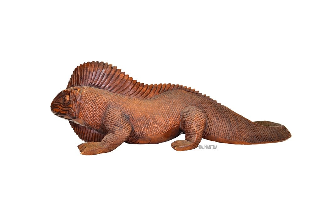 El Yapımı Ahşap İguana Heykeli (Orta Boy 49 cm)