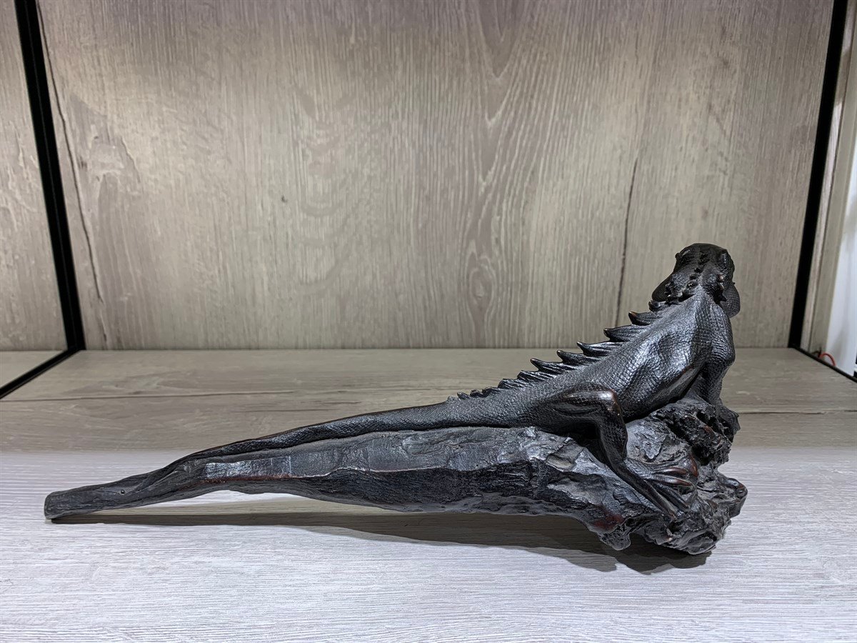El Yapımı Reçine Bukalemun Heykeli (36 cm)