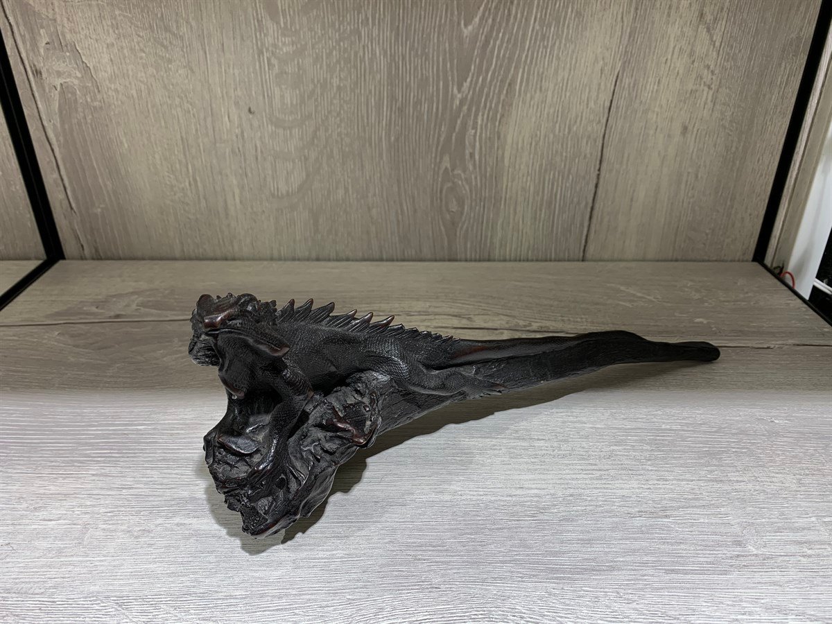 El Yapımı Reçine Bukalemun Heykeli (36 cm)