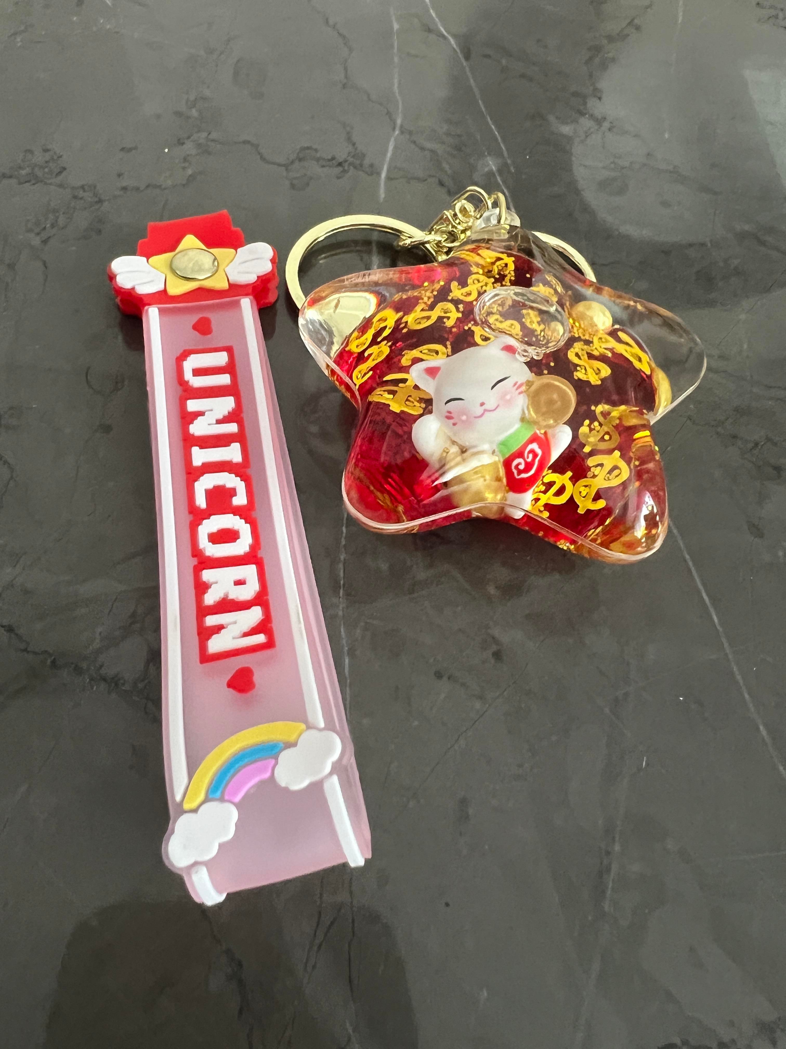 Feng Shui Şans ve Bereket Kedisi Figürlü Sulu Anahtarlık / Çanta Süsü Patili Kedi Model 5(Maneki Neko) - Miamantra