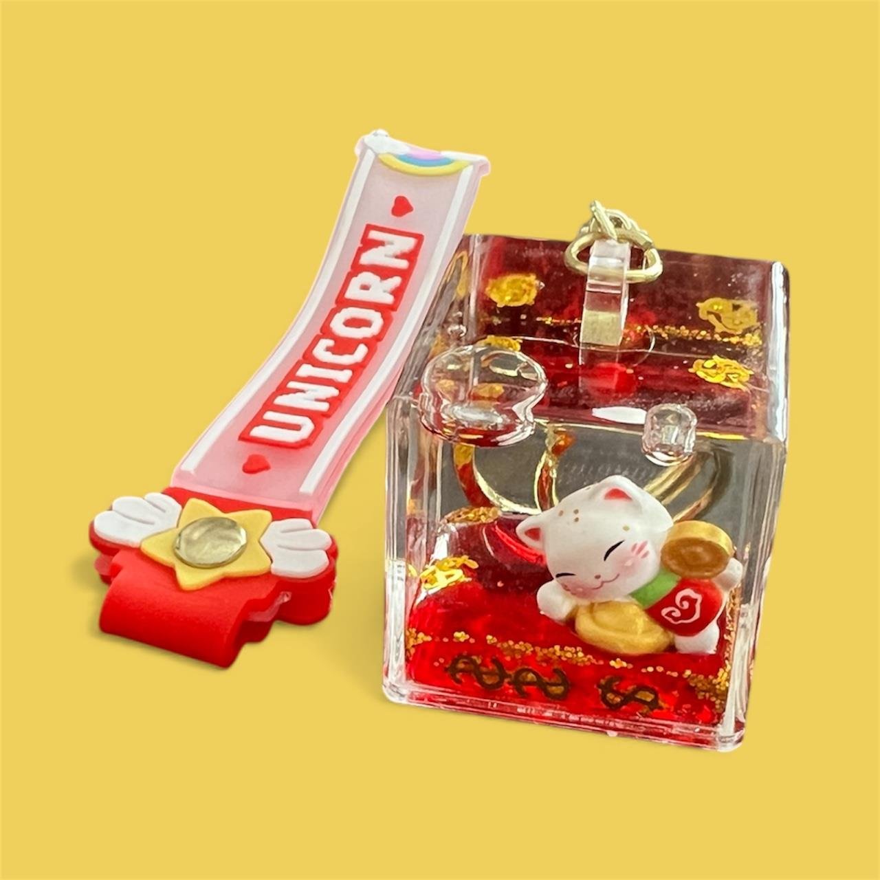 Feng Shui Şans ve Bereket Kedisi Figürlü Sulu Anahtarlık / Çanta Süsü Patili Kedi Model 2(Maneki Neko) - Miamantra