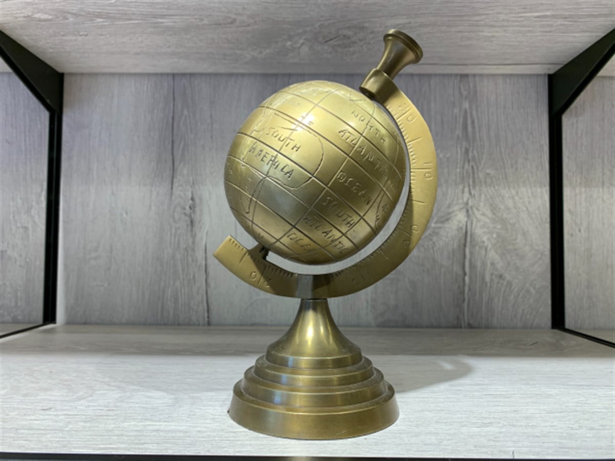 Gümüş ve Altın Rengi Dünya Küresi (22 cm)