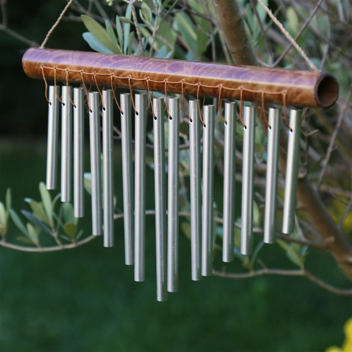 Kahverengi Elde Boyanmış Bambu Askılı Rüzgar Çanı (30 cm)
