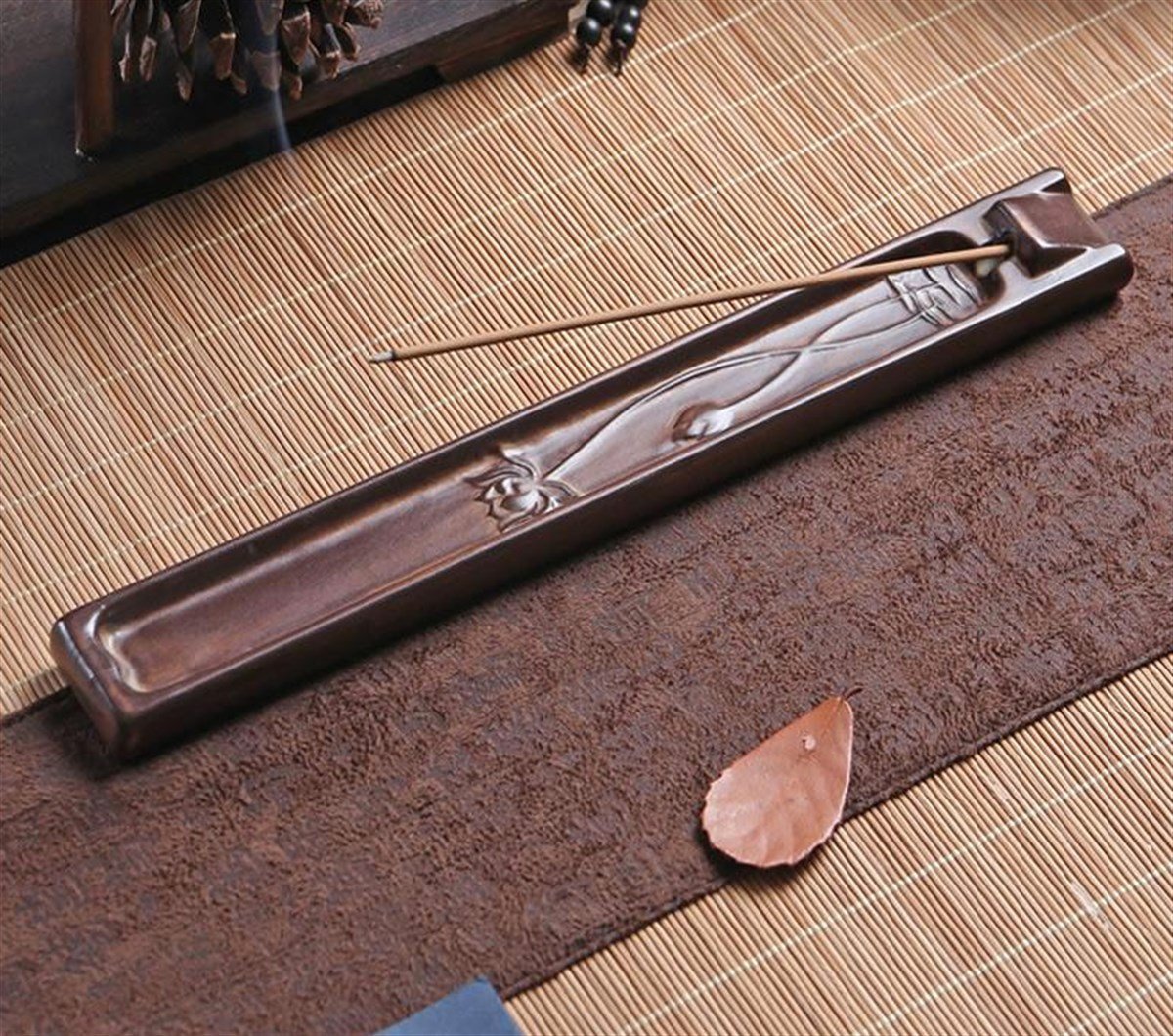 Mat Seramik Çubuk Tütsülük (Desenli) (24 cm)