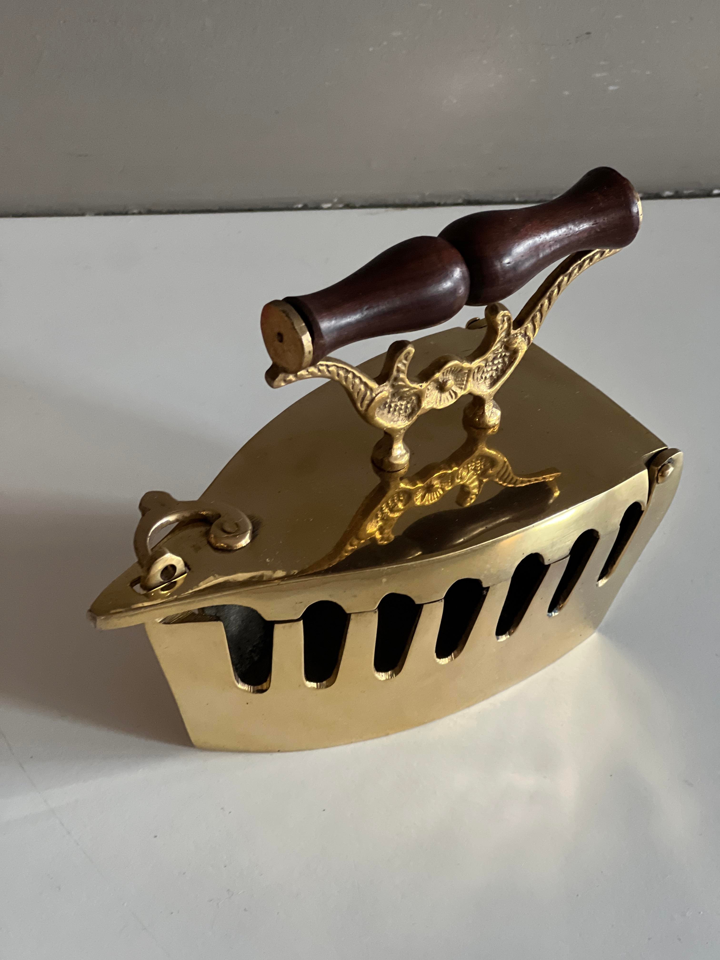 Pirinç Dekoratif Ütü - 15 cm - Miamantra