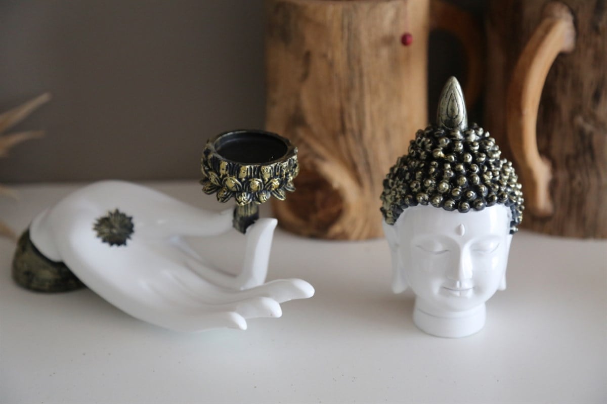Pirinç Rengi Detaylı Beyaz Buda Eli Tealight Mumluk (22cm)