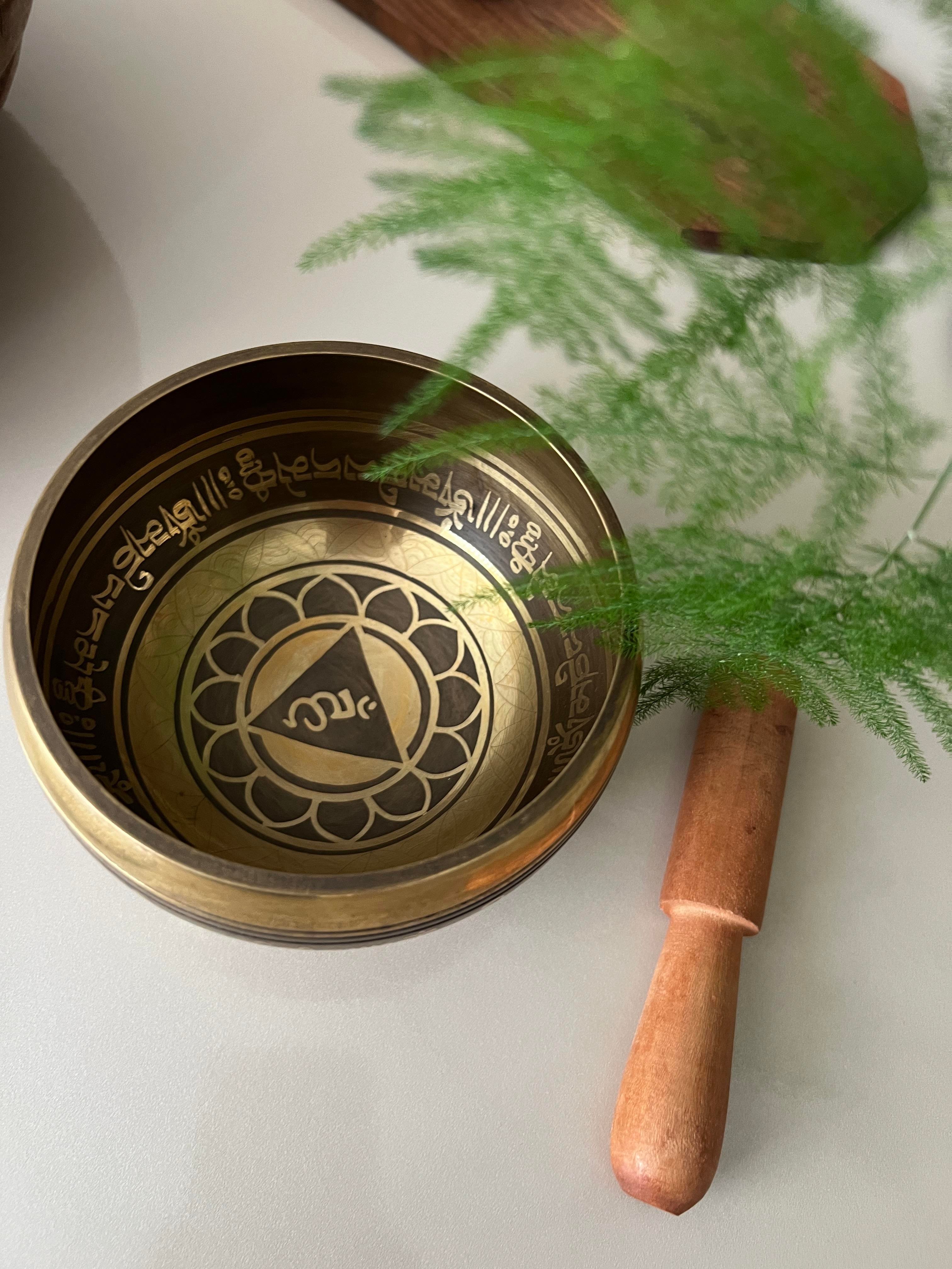 Pirinç Tibet Ses Çanağı -12,5 cm/Meditasyon Çanı, Yoga Çanı, Singing Bowl, Tokmaklı Set - Miamantra
