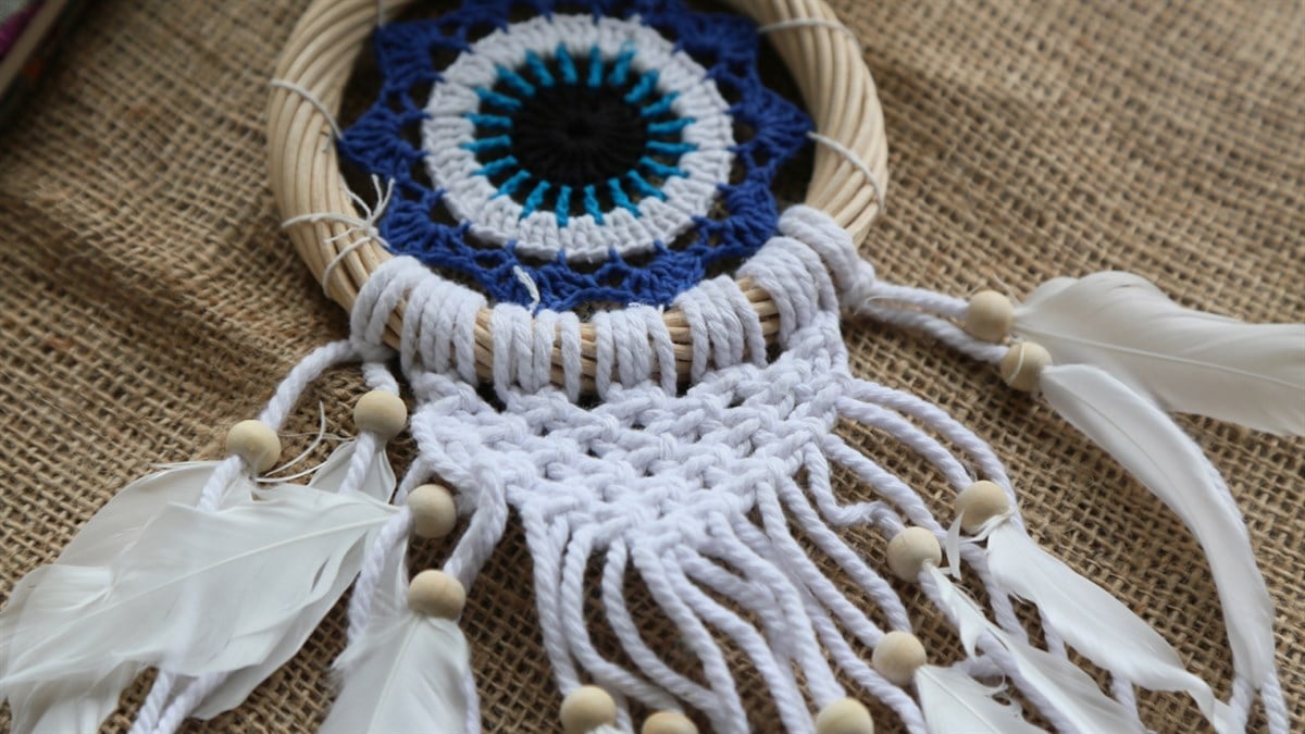 Rattan Kasnaklı Göz Şeklinde Makromeli Düş Kapanı (Çap: 12 cm)