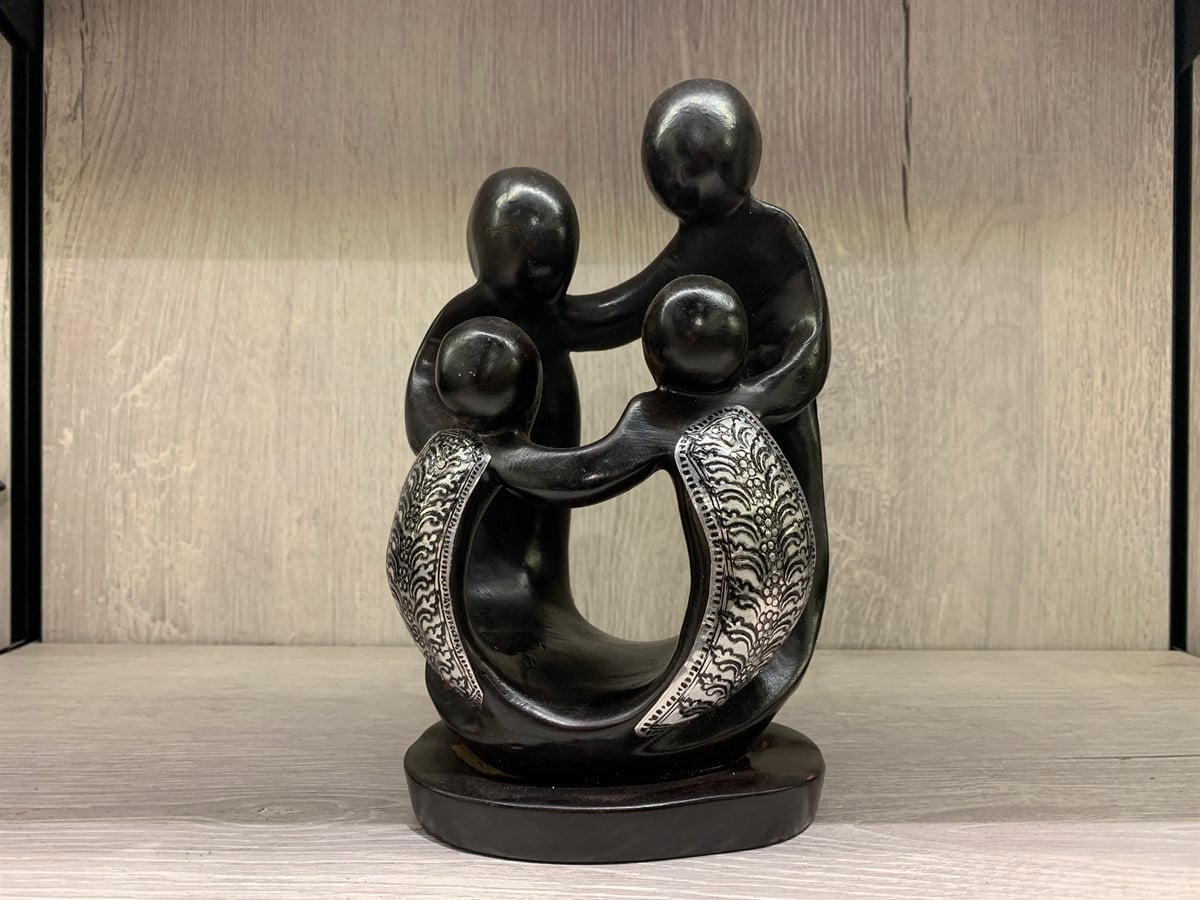 Reçine Soyut Aile Figürü - İşlemeli (23 cm)