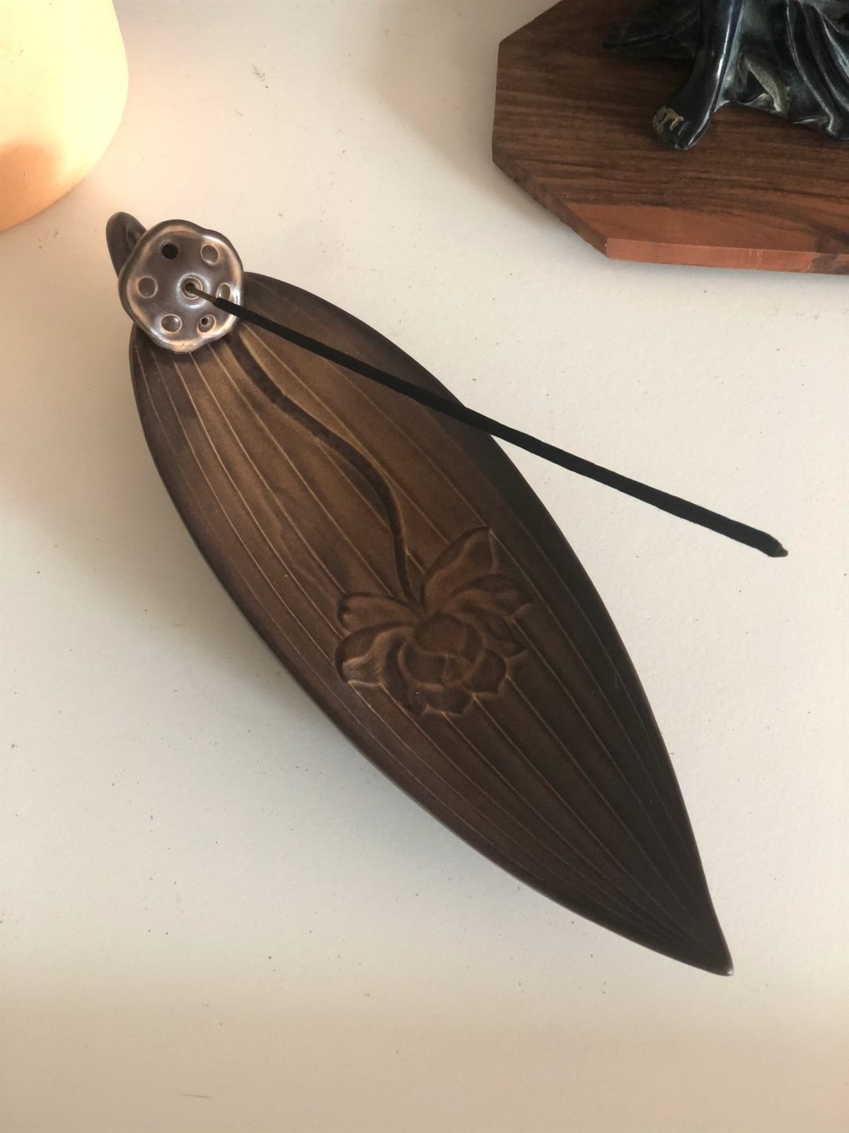 Seramik Çiçekli Yaprak Tütsülük (28 cm * 8 cm)