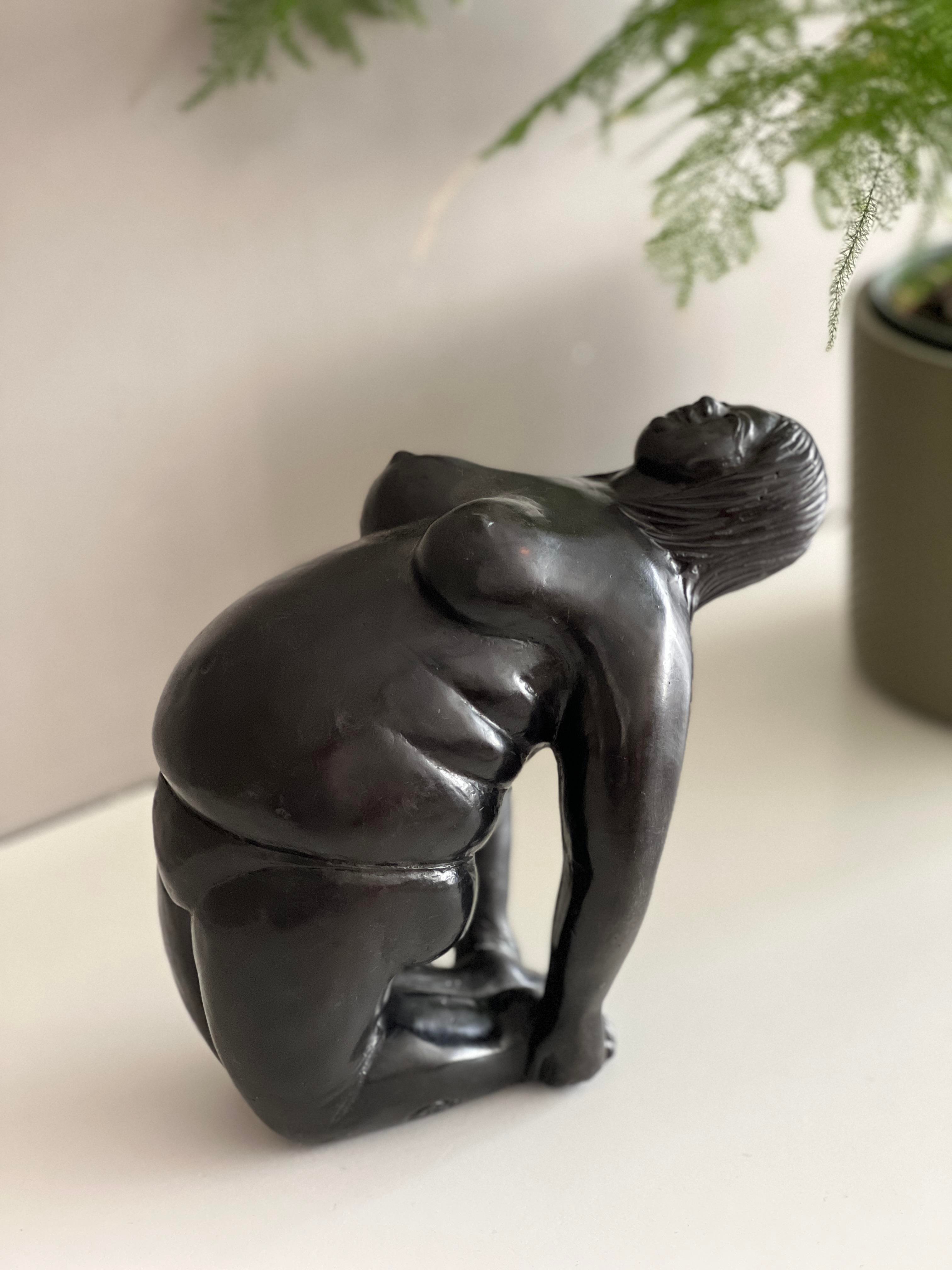 Yoga Yapan Şişman Kadın Heykeli Büyük Boy - 25 cm - Model 3 - Miamantra