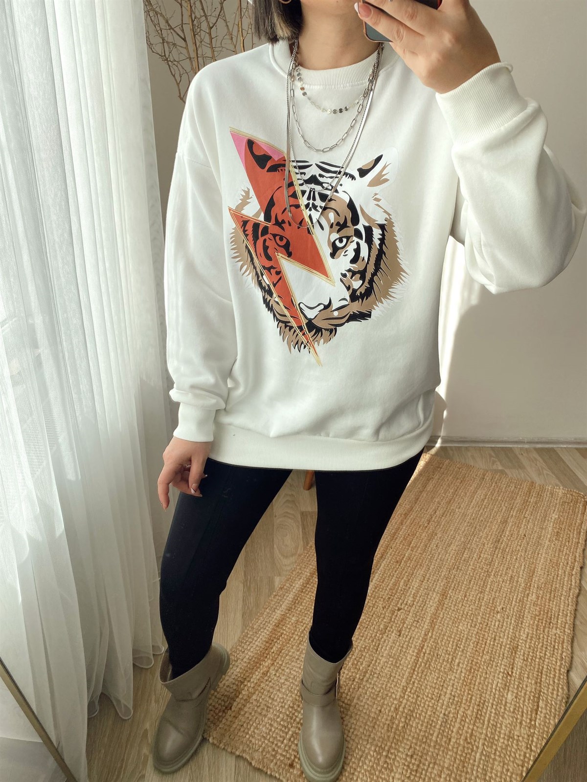 Icı sardonlu tok yapı sweat