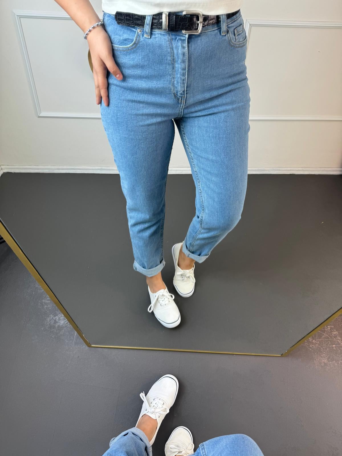 Lıkralı mom fıt jean