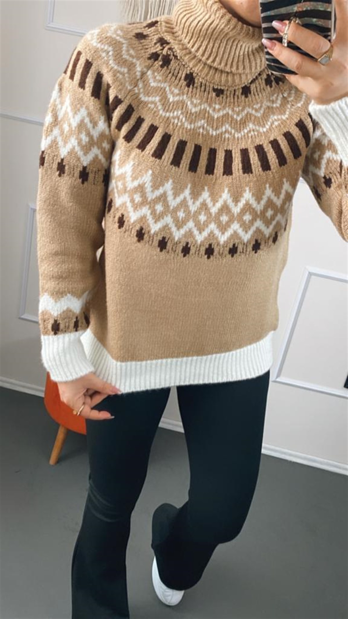 Mango model kazak