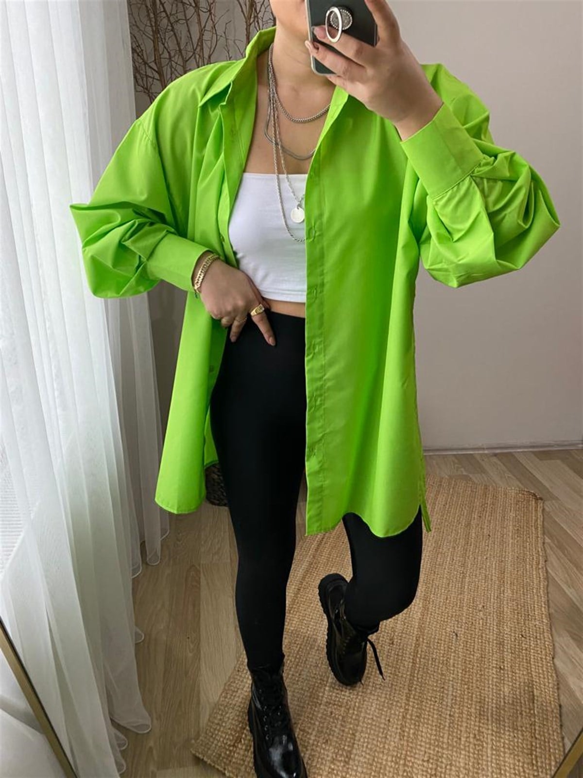 Neon yanları buzgulu rahat kalıp gomlek