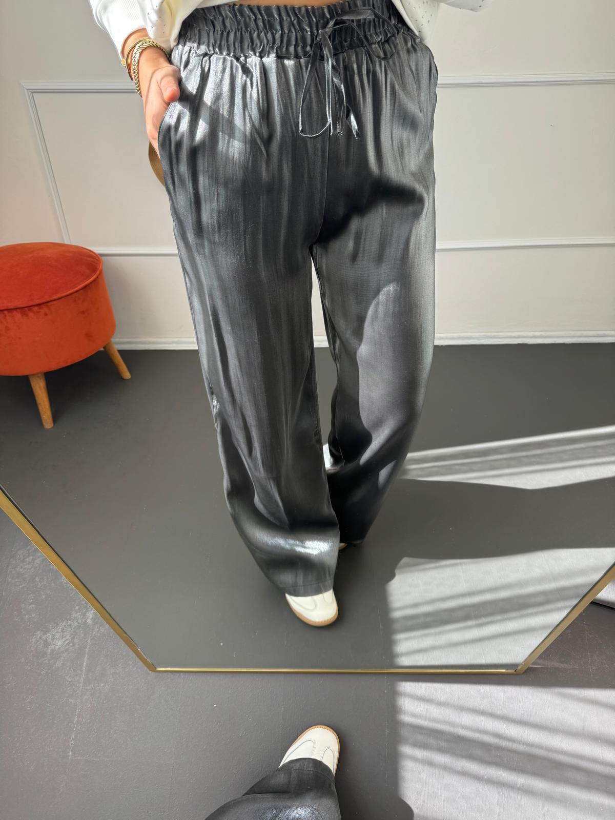 Parlak pantalon