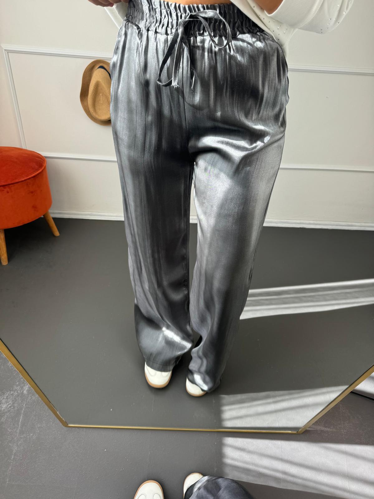Parlak pantalon