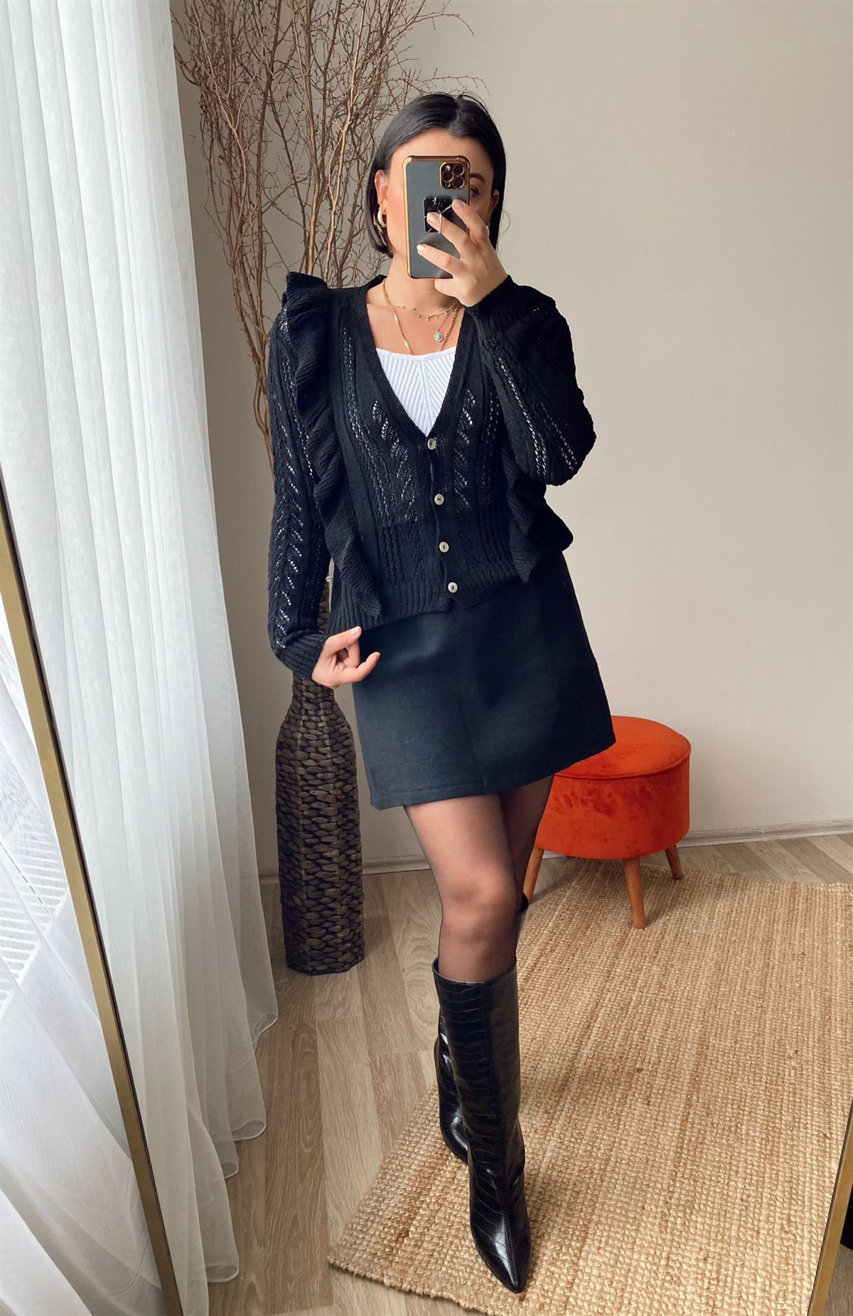 Standart beden fırfırlı örme hırka