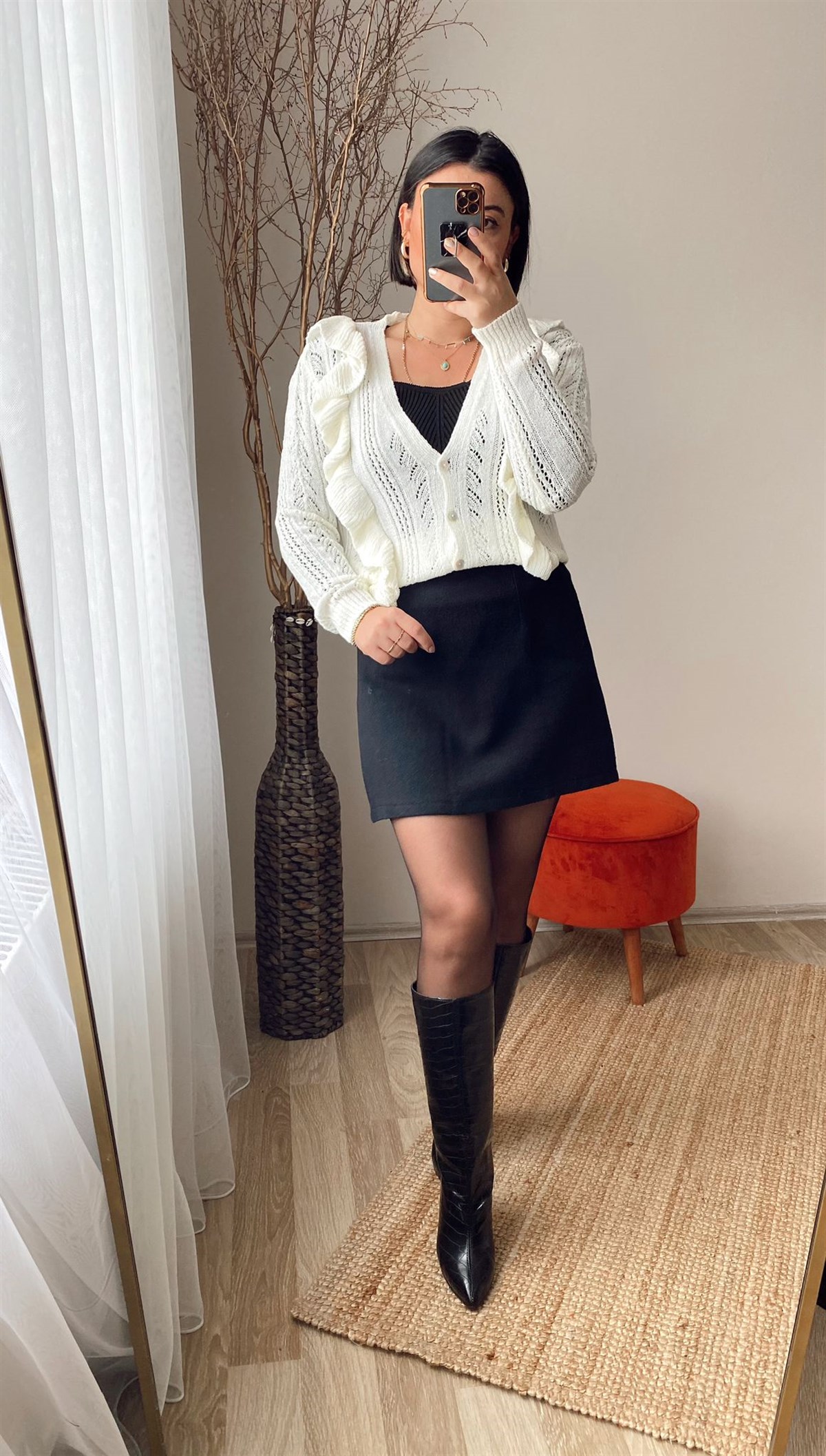 Standart beden fırfırlı örme hırka
