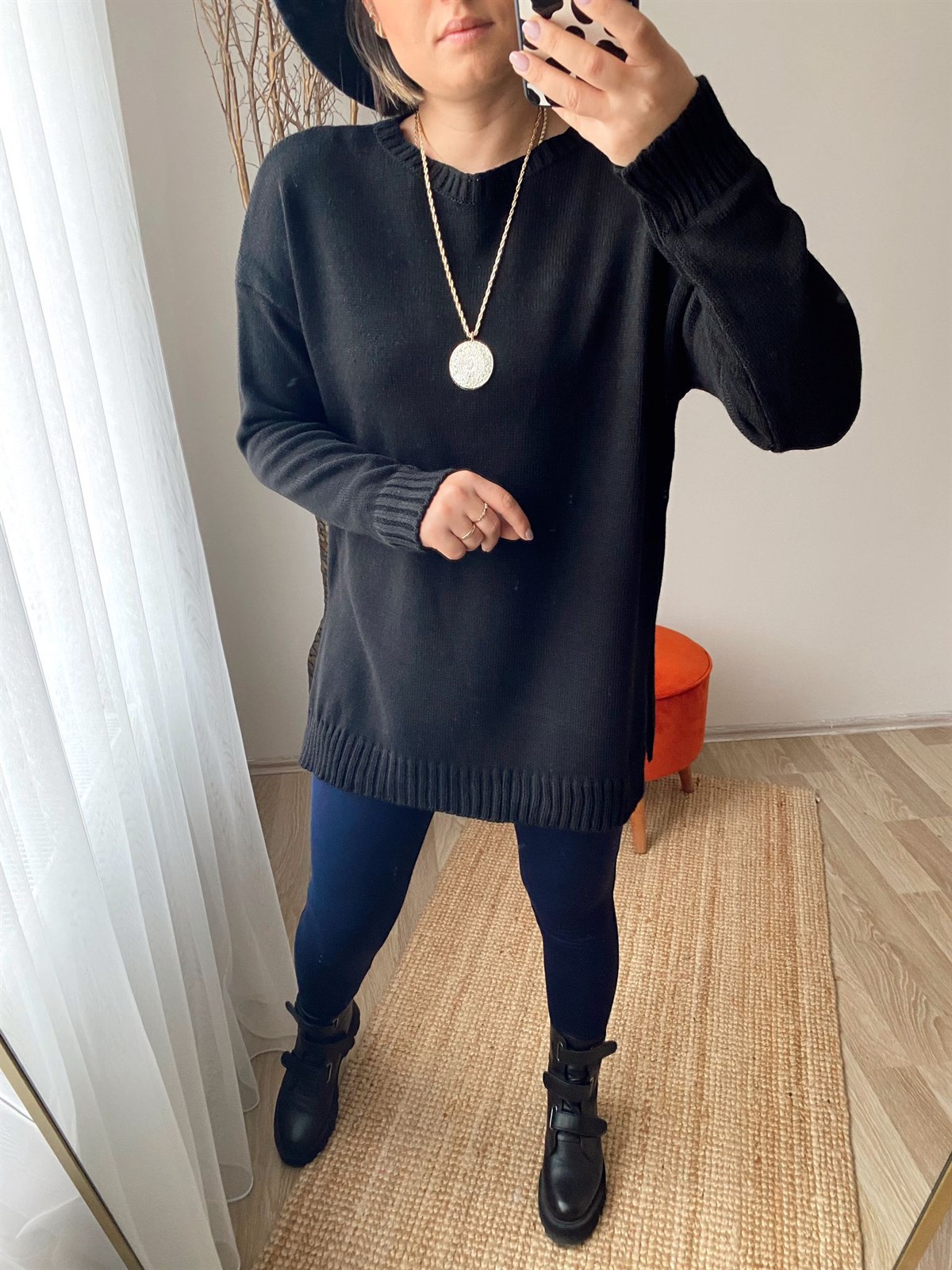 Standart beden yandan yırtmaclı standart beden trıko