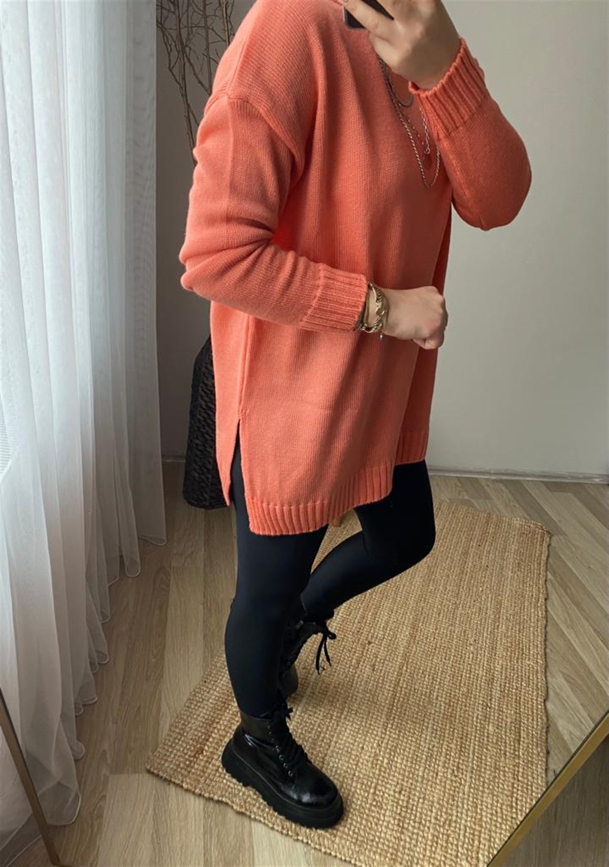 Standart beden yanları yırtmaclı kazak