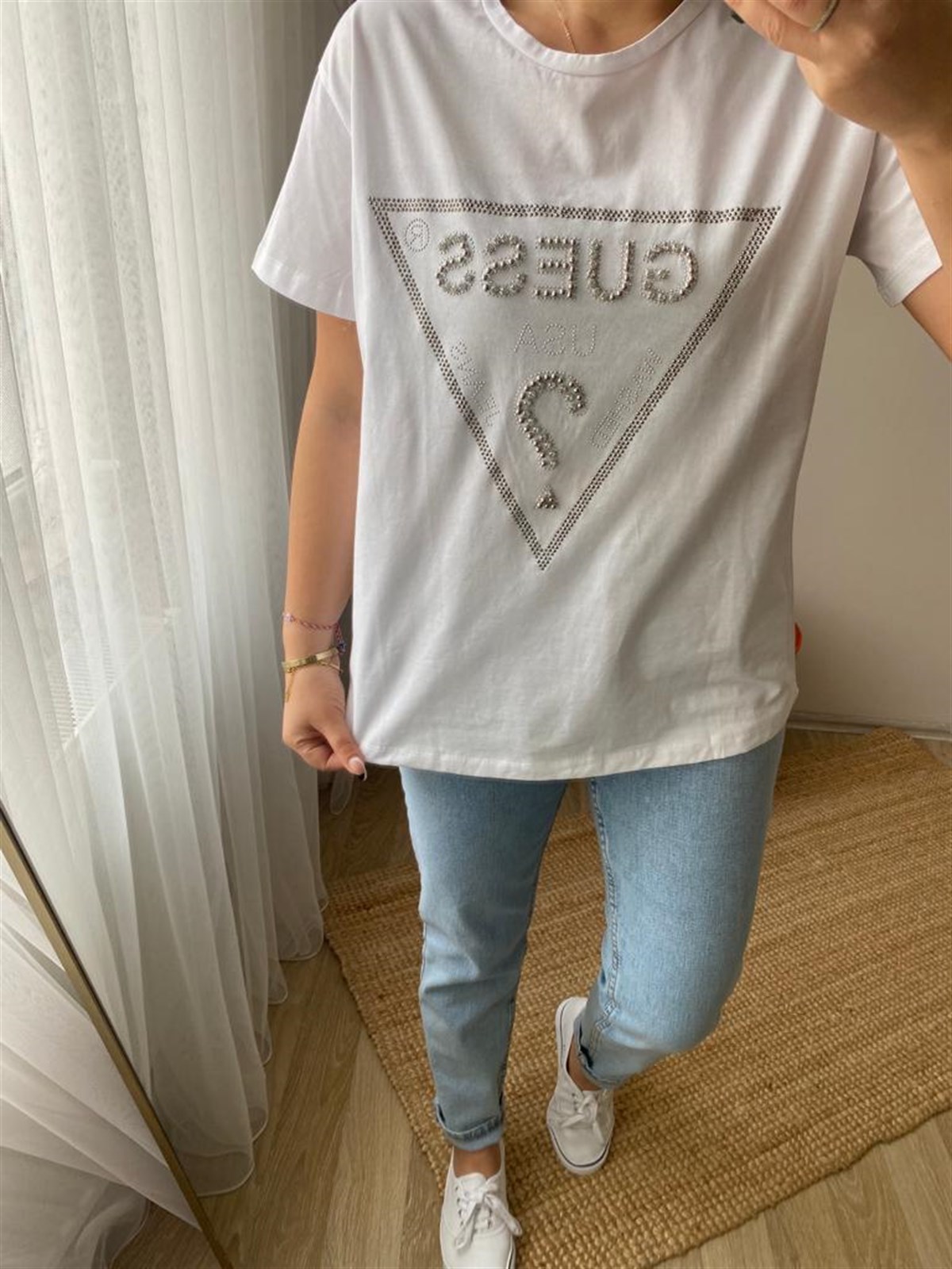 Tas ıslemelı pamuklu tshırt