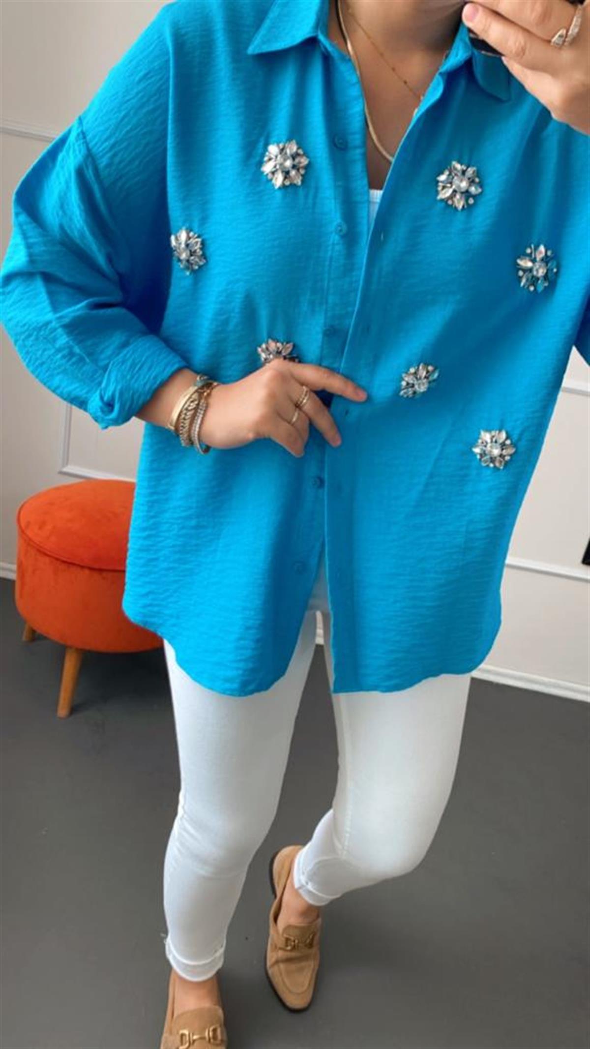 Taslı gomlek