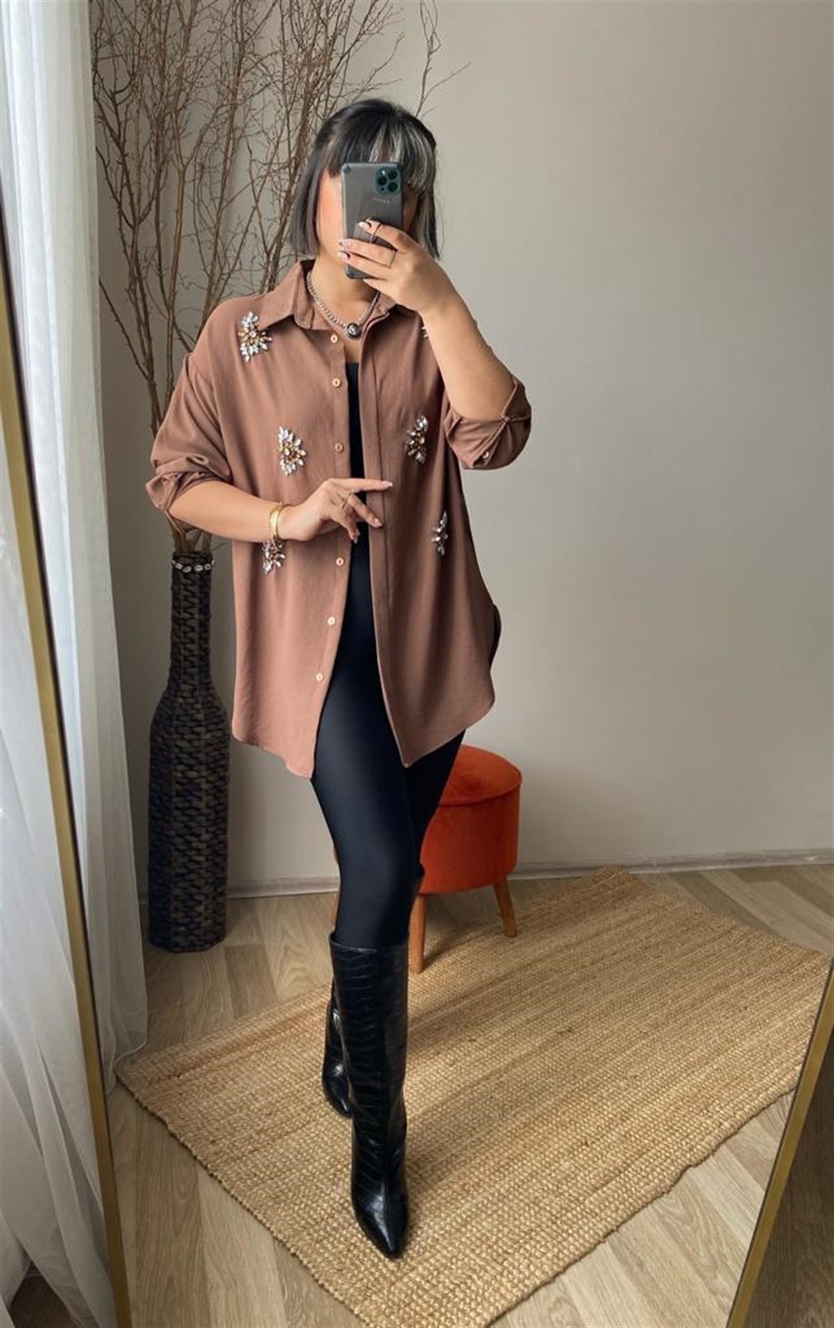 Taslı gomlek