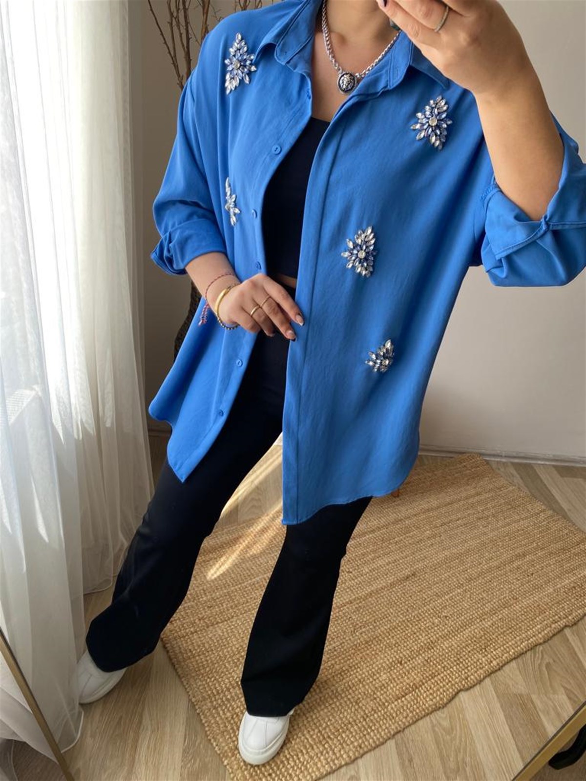 Taslı gomlek