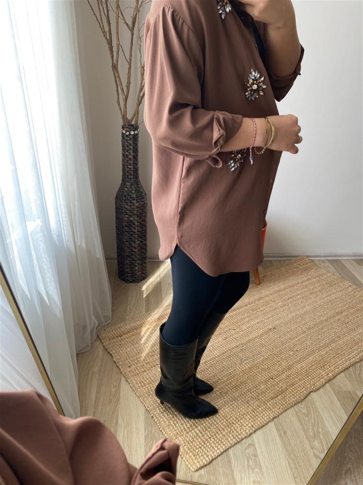 Taslı gomlek