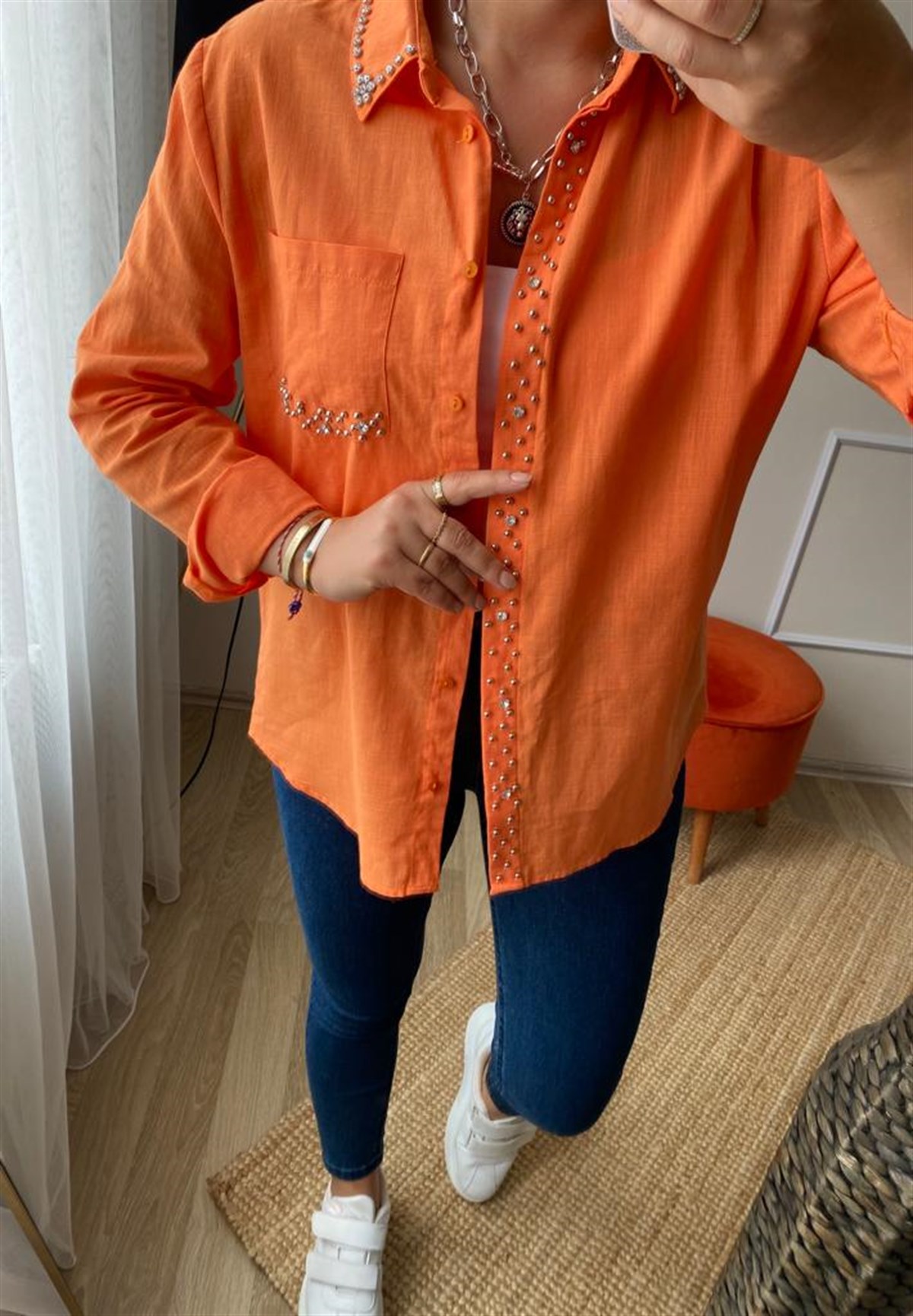 Taslı keten gomlek