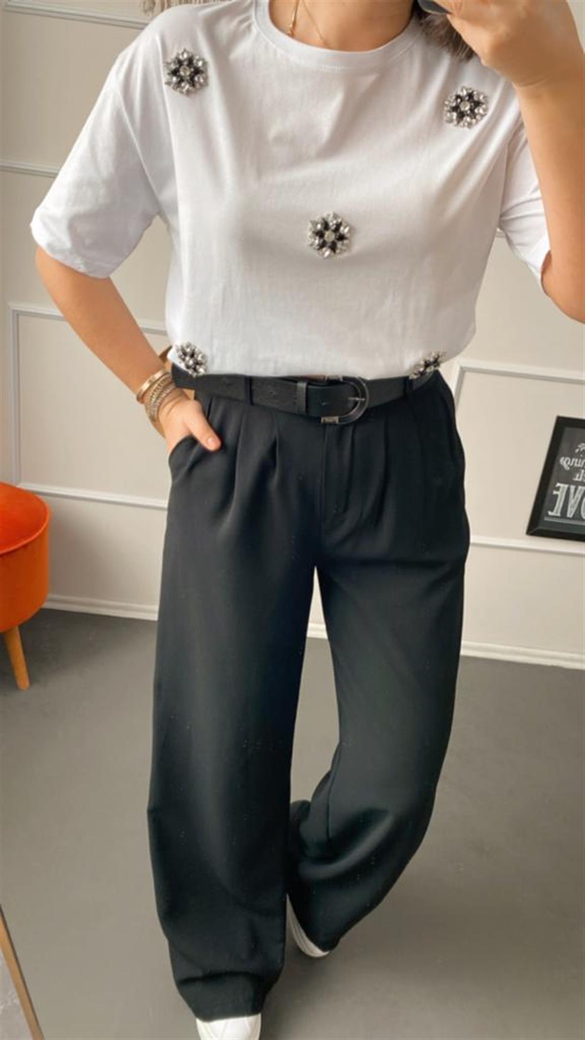 Taslı tshırt