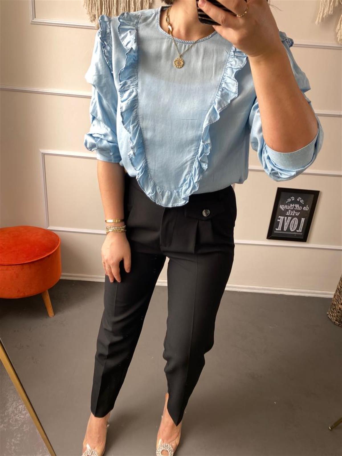 Zara model bluz