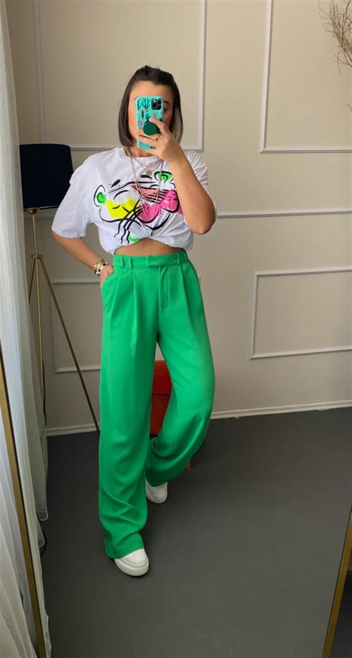 Zara model tshrt