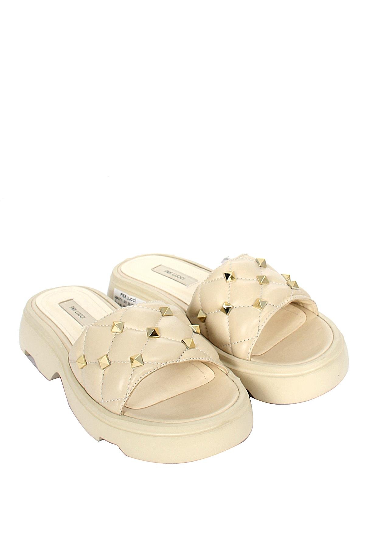 Lertora Kadın Terlik