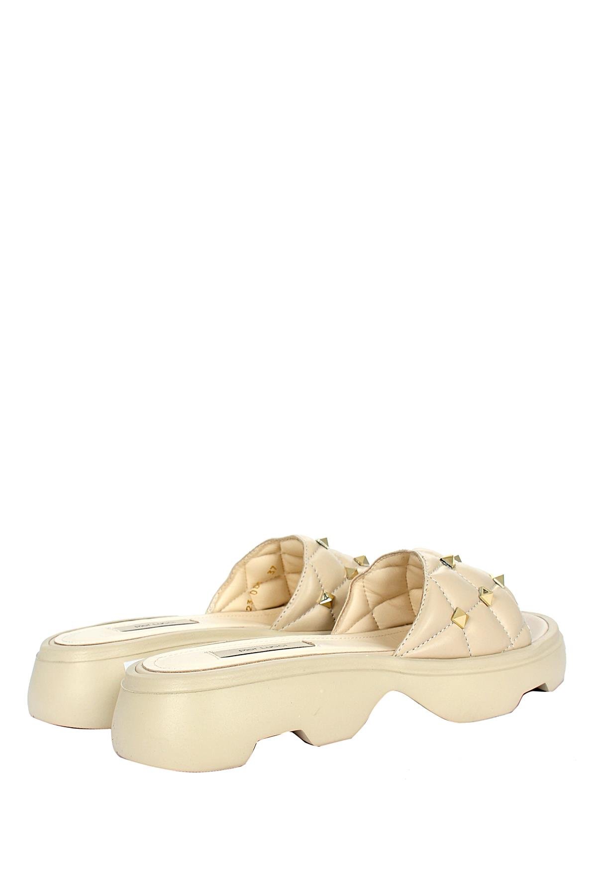 Lertora Kadın Terlik