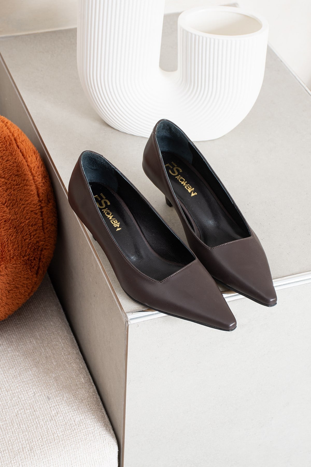 Rapani Kadın Kahve Deri Kısa Topuklu Stiletto Ayakkabı