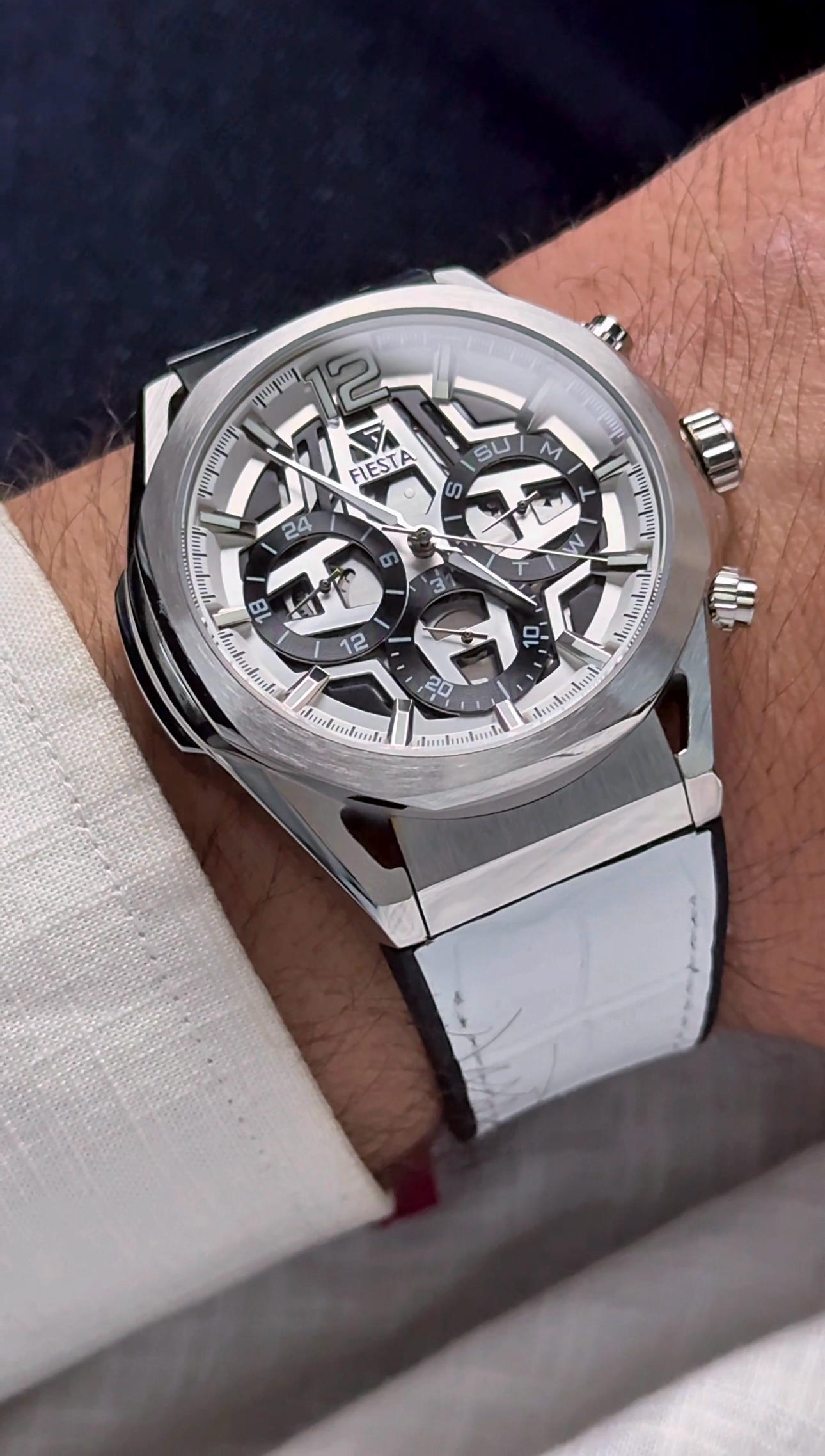 Fiesta Marka Kol Saati