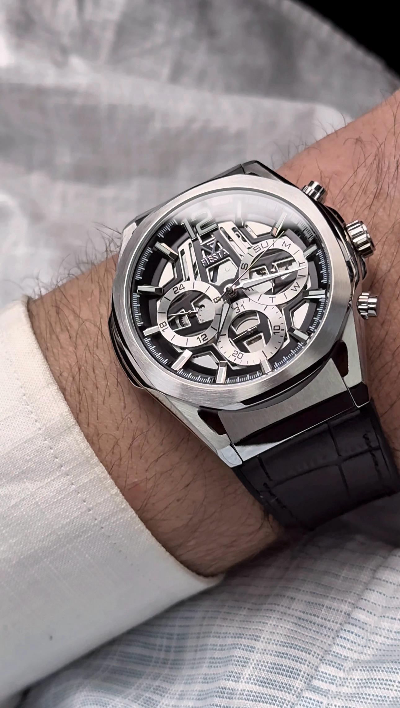 Fiesta Marka Kol Saati