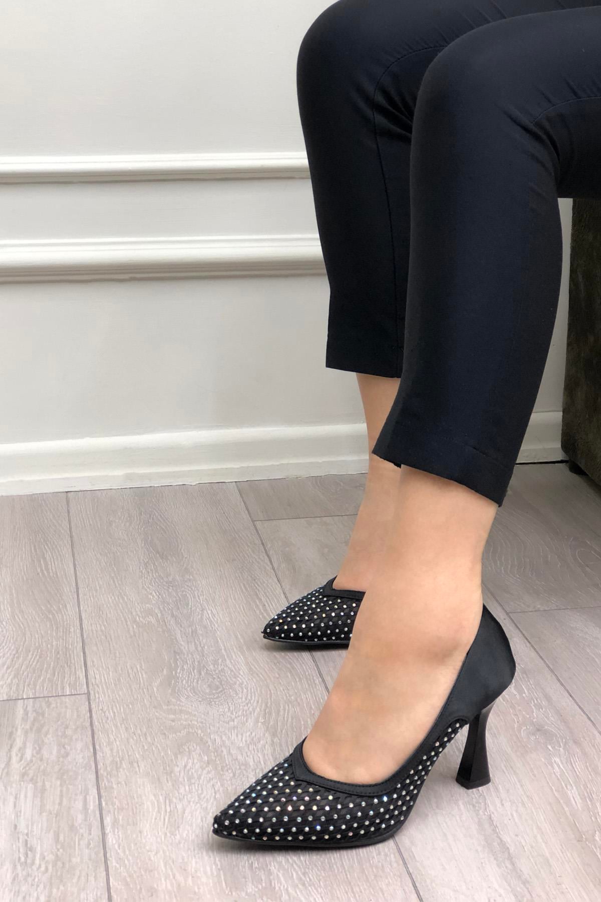  Kadeh Topuk Kadın Ayakkabı Siyah Saten My bella MS-AB10