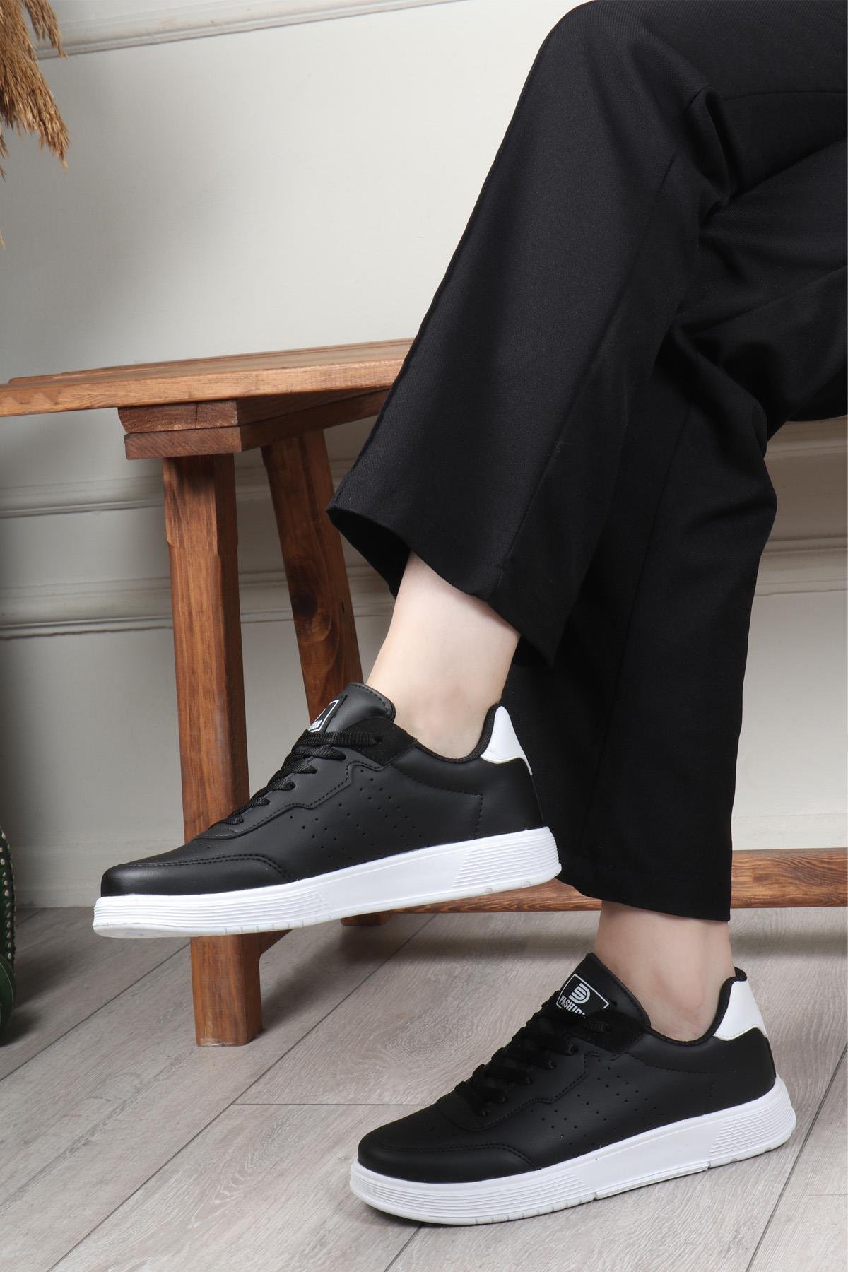  Kadın Cilt Spor Ayakkabı Siyah Beyaz DARKSTEP 158