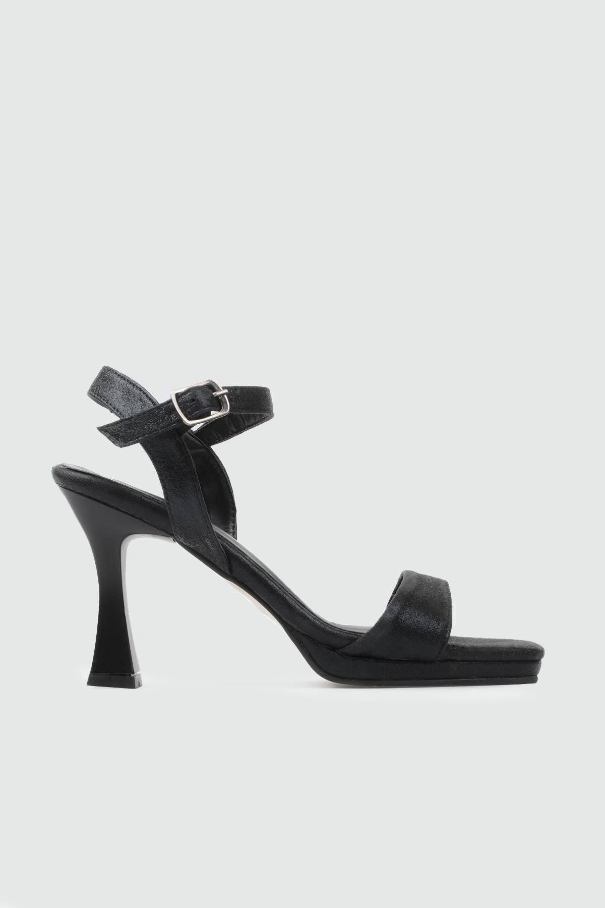 ADELFA 700 25Y Tek Bant Platform Kadın Ayakkabı Siyah Simli