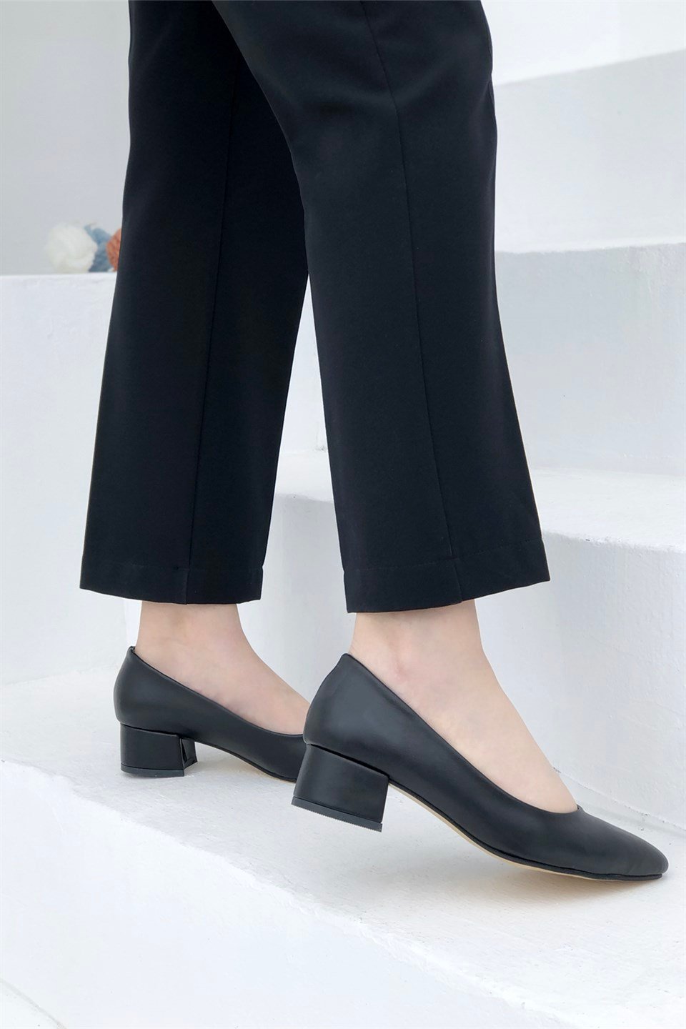 Alçak Kalın Ökçe Stiletto Sıyah N-1001