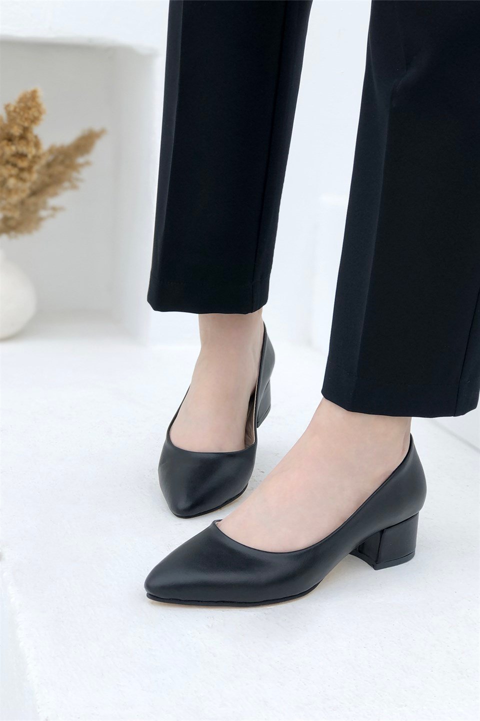 Alçak Kalın Ökçe Stiletto Sıyah N-1001