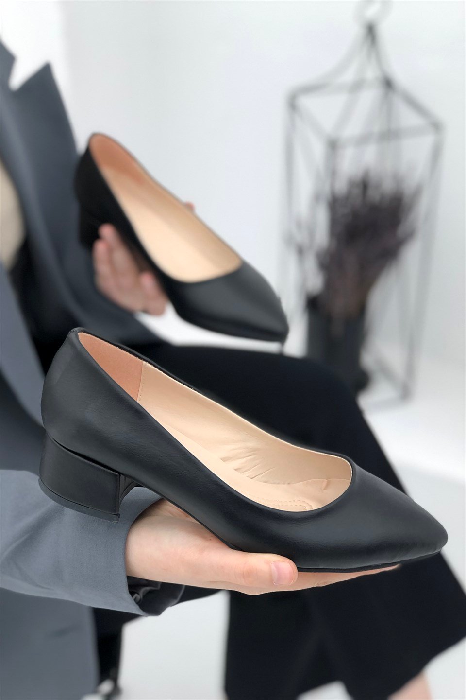Alçak Kalın Ökçe Stiletto Sıyah N-1001