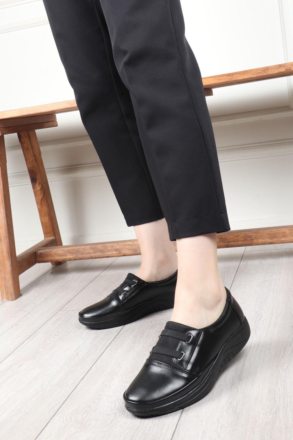 Asubed 704 İçi Deri Jelli Kadın Ayakkabı Siyah